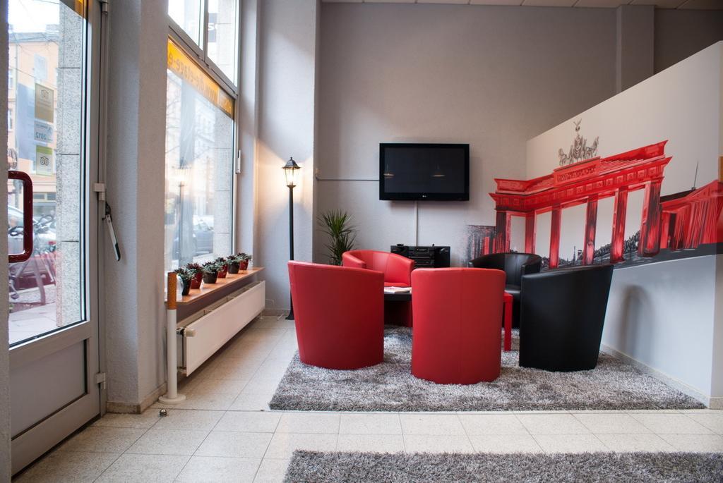 Hostel Die Etage East Berlijn Buitenkant foto