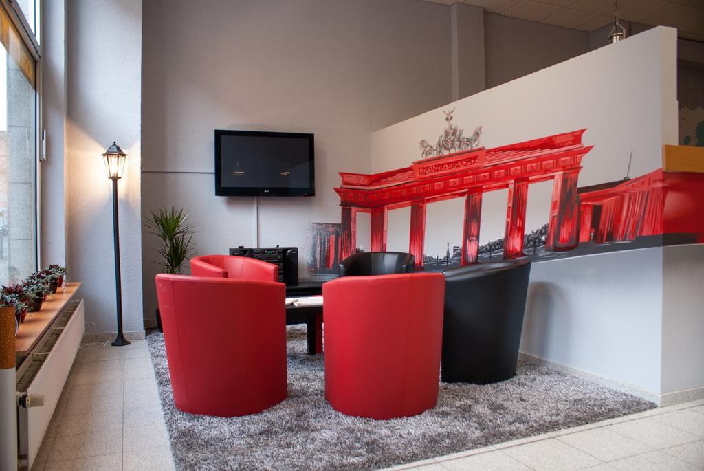 Hostel Die Etage East Berlijn Buitenkant foto