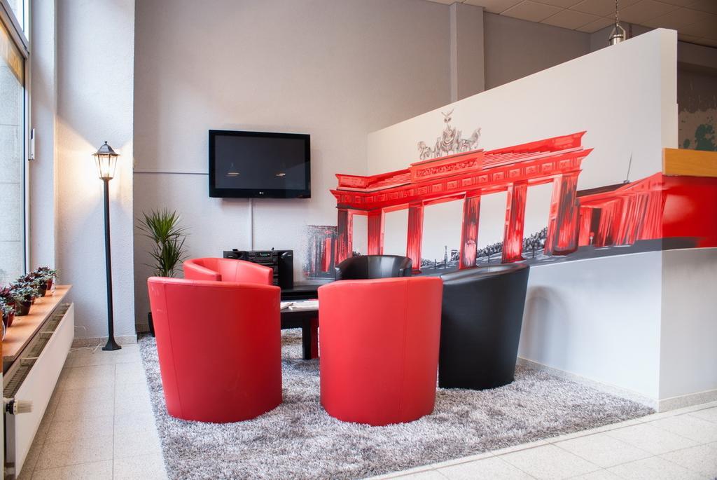 Hostel Die Etage East Berlijn Buitenkant foto