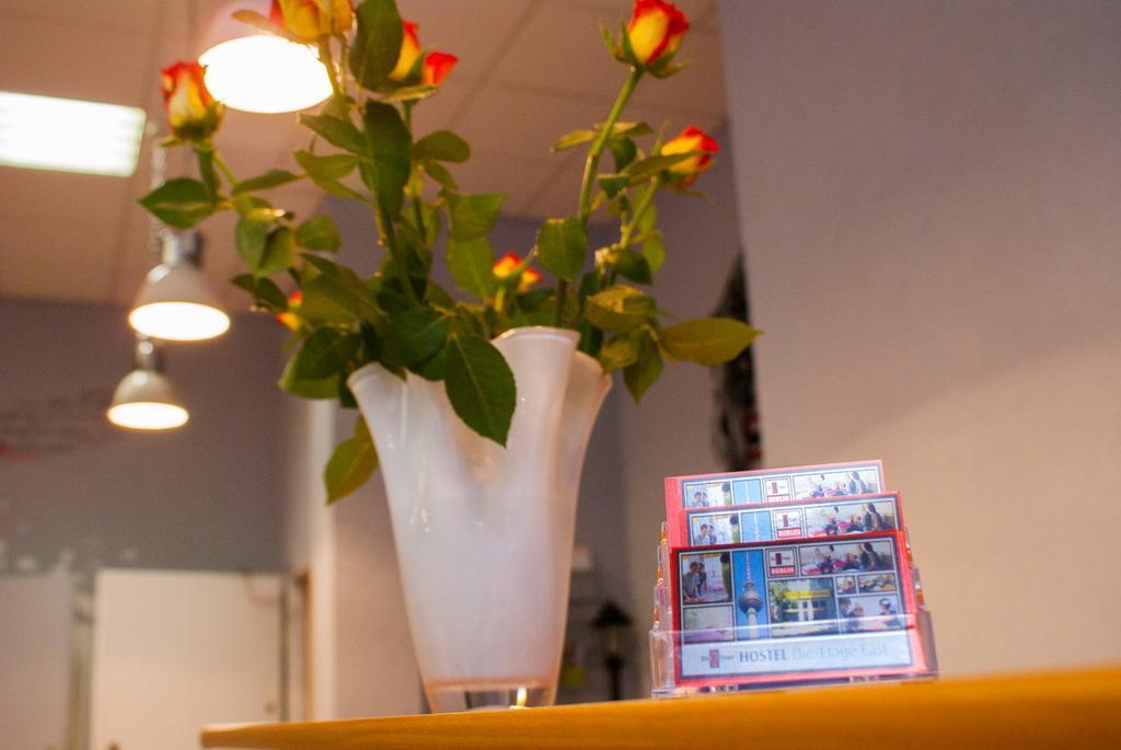 Hostel Die Etage East Berlijn Buitenkant foto